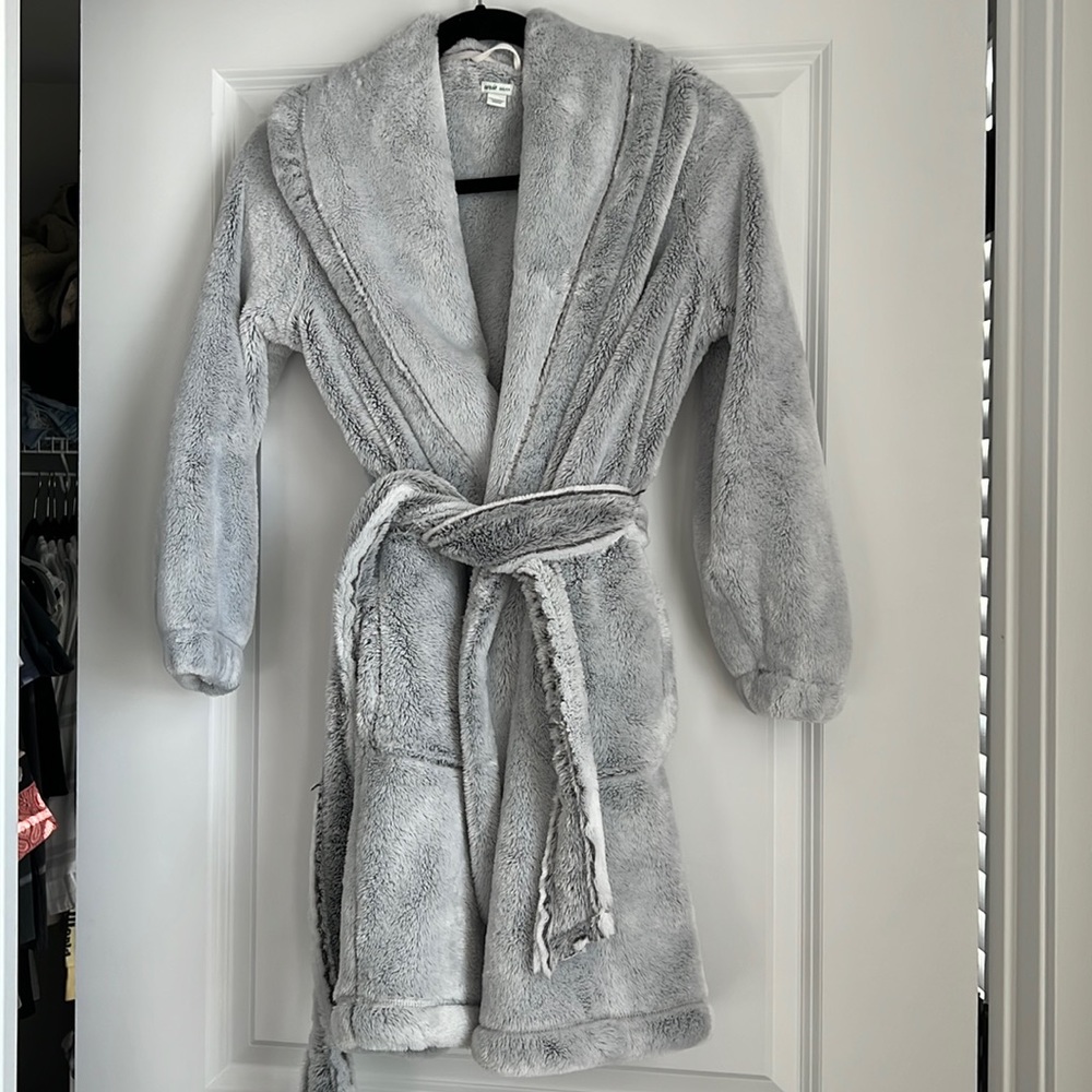Aerie Fuzzy Fleece Robe